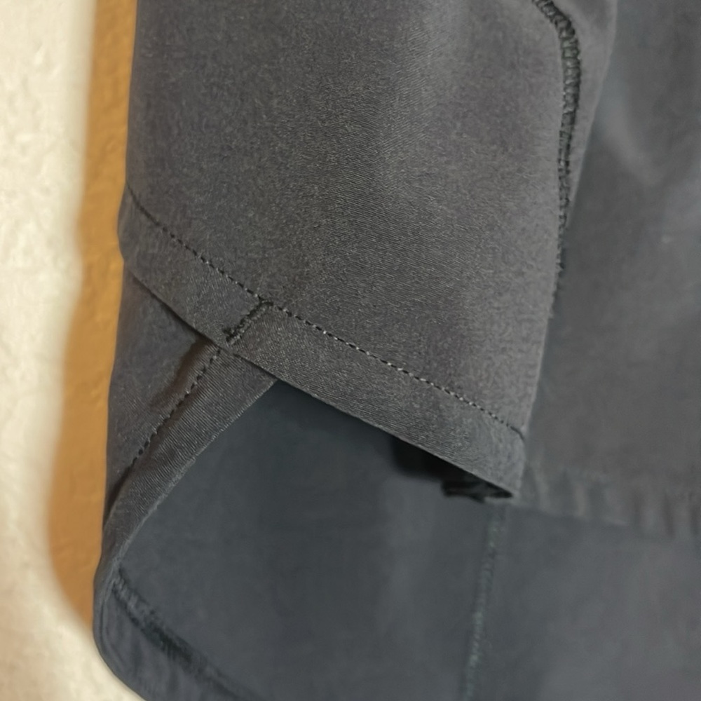 Lululemon Speed Up Mid-Rise Short 4" Inseam Black Size 4 Lined - Picture 6 of 12